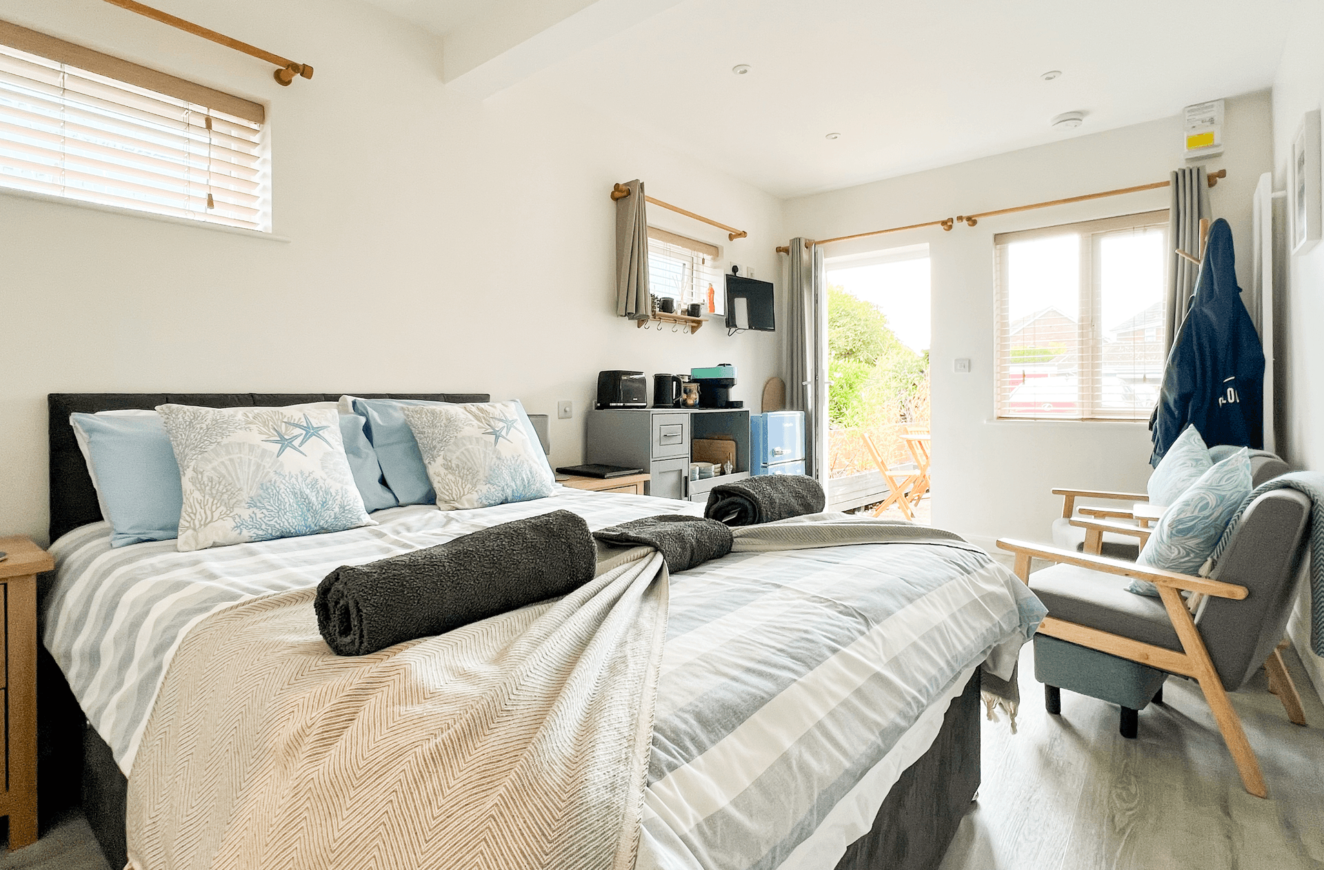 Ocean Lodge Image A spacious interior, 3 comfortable bedrooms and south facing garden; the perfect place to call home as you experience all that the Witterings has to offer. Close to beach, cafe’s, restaurants and shops.