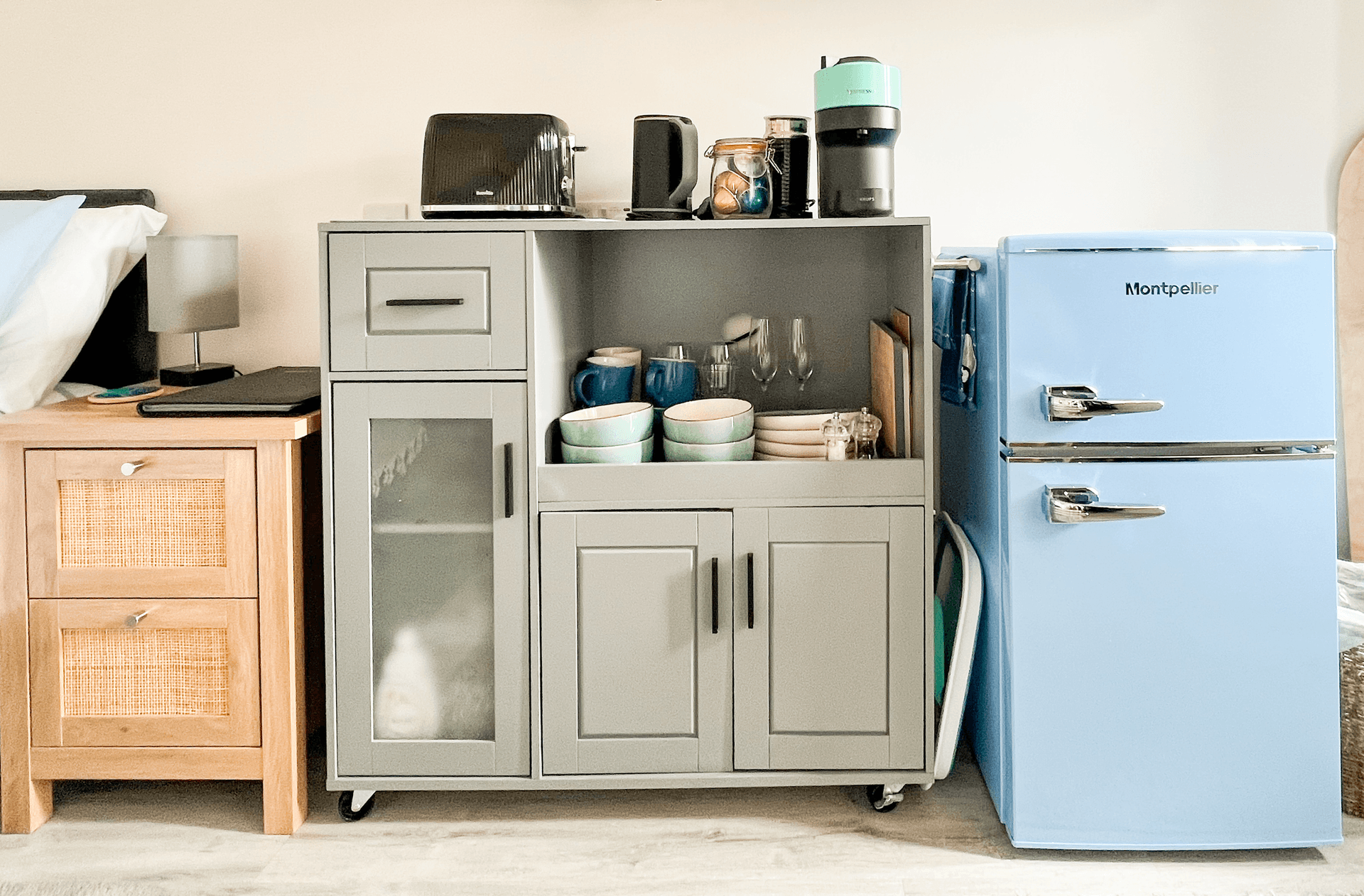 Ocean Lodge Image A small kitchenette unit in a cosy lodge room in the Witterings.